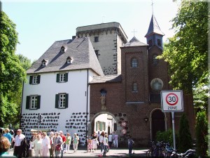 La ville médiévale de Zons