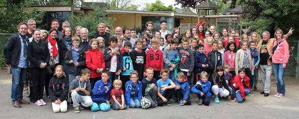 Gruppenfoto kurz vor der Abreise der bretonischen Sportlergruppe
